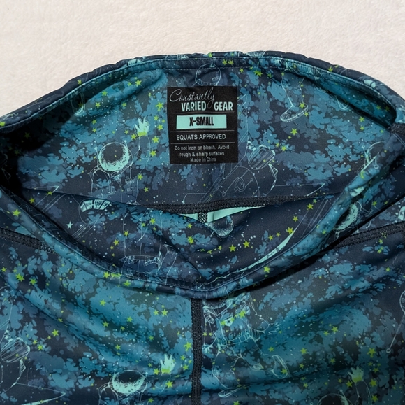 CVG Asstronaut Capri Leggings XS - Picture 5 of 5